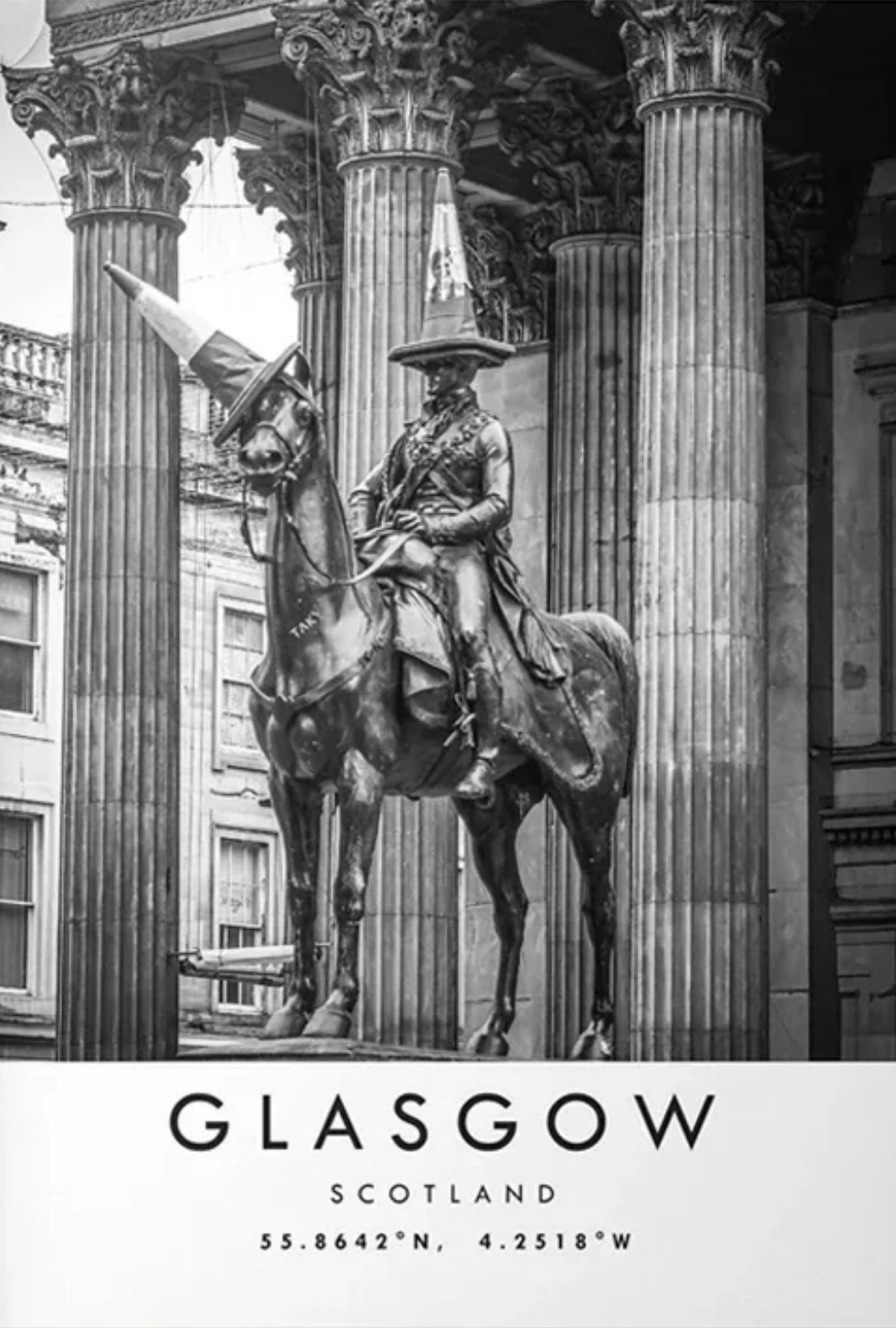 Wellington Statue Poster | Glasgow Wahrzeichen Kunst | Inspirierender Druck der schottischen Architektur | Wanddekoration für Zuhause