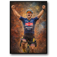 CYCLIST TRIUMPH