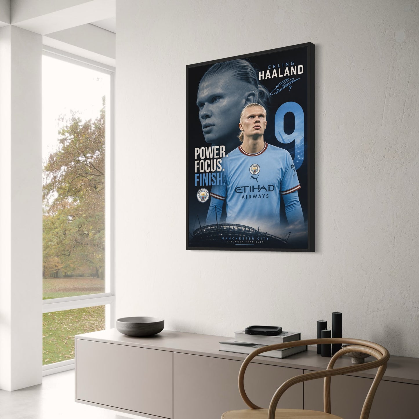 ERLING IN BLUE