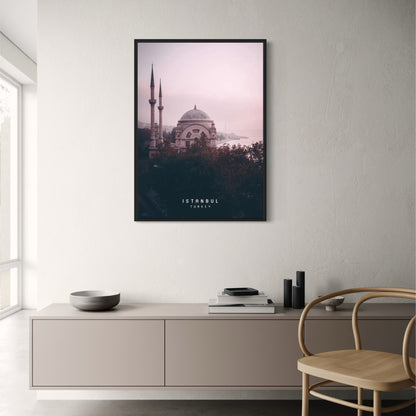 Dolmabahçe-Moschee-Poster | Istanbul | Malerischer Blick auf den Bosporus | Ruhige Landschaft von Konstantinopel | Friedlicher Morgen-Kunstdruck