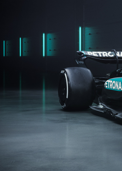 Mercedes Formel 1 Rennwagen-Poster | 3-teiliges Wandbild | Lewis Hamilton | Dreiteiliges Panel | Motorsport-Dekor | Home-Office-Dekor