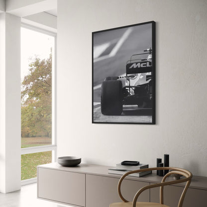 Schwarz-weißes Vintage-F1-Rennplakat von Monaco | Leinwandgemälde | Wandkunst | Wohndekor | Sportwagenfoto | Retro-Rennwagen-Kunstwerk | Klassisches Motorsportbild