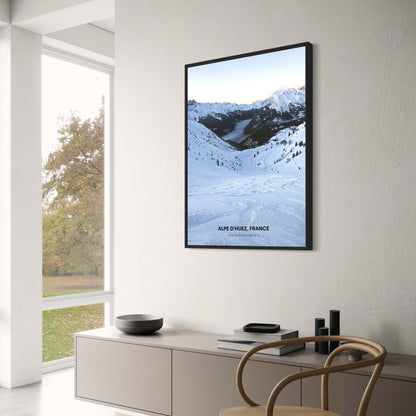Poster mit weitläufigen Schneelandschaften | Winterlandschaft der Alpe d'Huez | Atemberaubende französische Alpenlandschaftskunst | Fangen Sie die Schönheit der schneebedeckten Berge ein