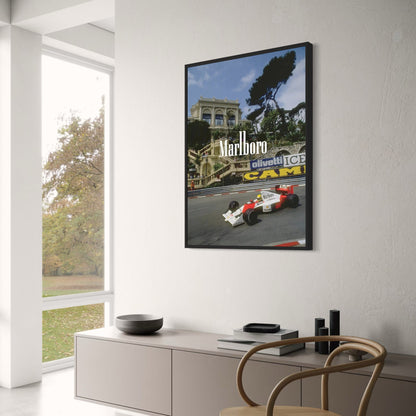 Vintage Formel 1 | Großer Preis von Monaco | F1-Rennplakat | McLaren MP4/5 | Ayrton Senna | Stufen des Casinos von Monte Carlo