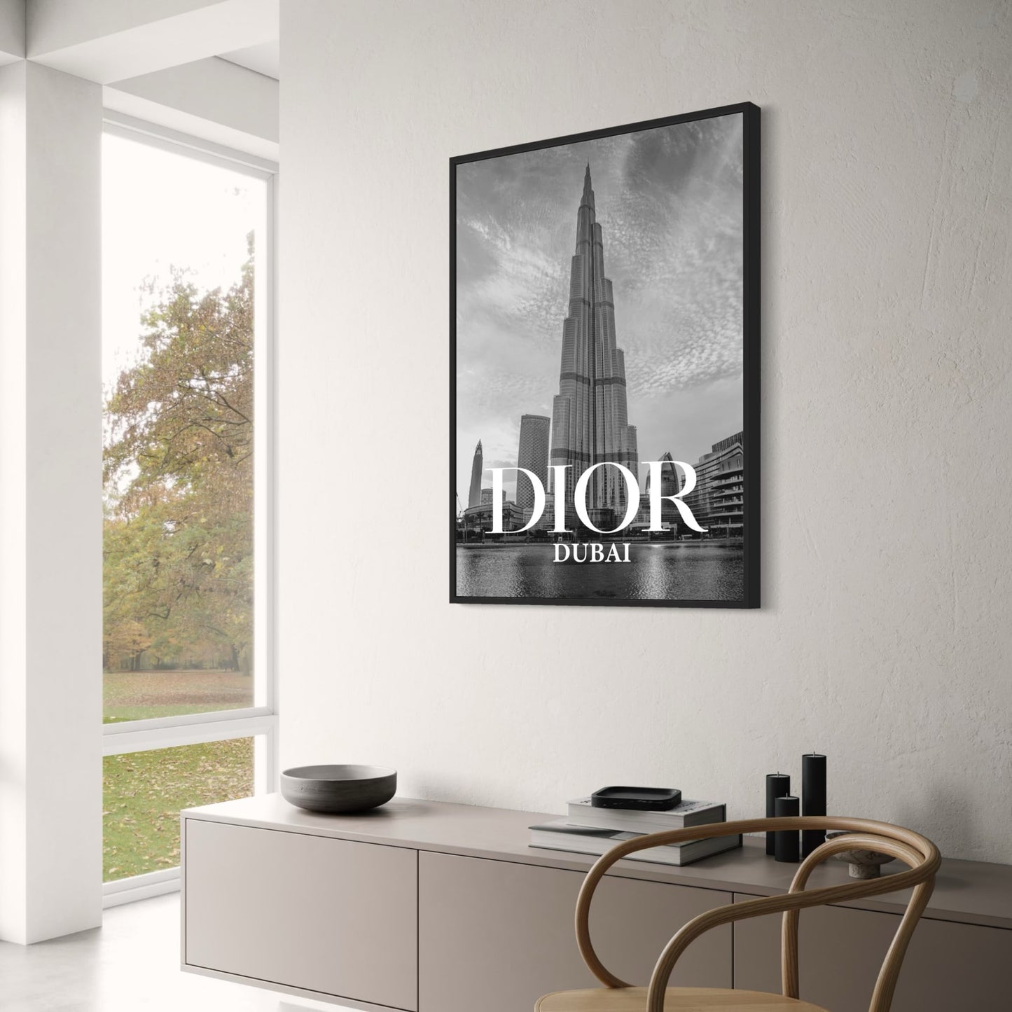 Dior Dubai | Luxusmode in der Stadt der Innovation | Dior-Poster mit modernem Flair