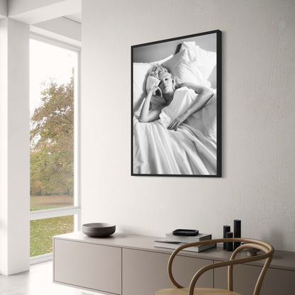 Marilyn Monroe | Iconische Slaapkamer Scene | Vintage Hollywood Glamour
