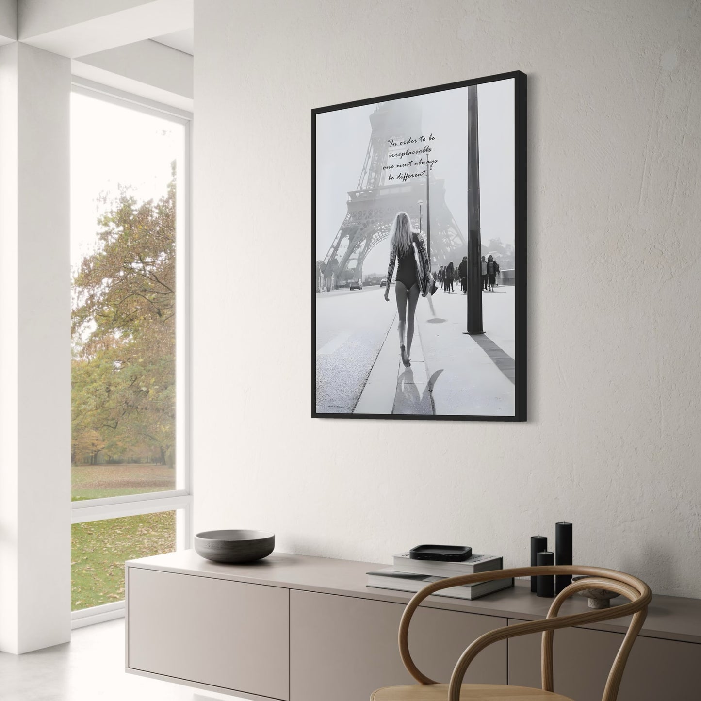 Coco Chanel | Silhouette einer Modeikone | Pariser Skyline