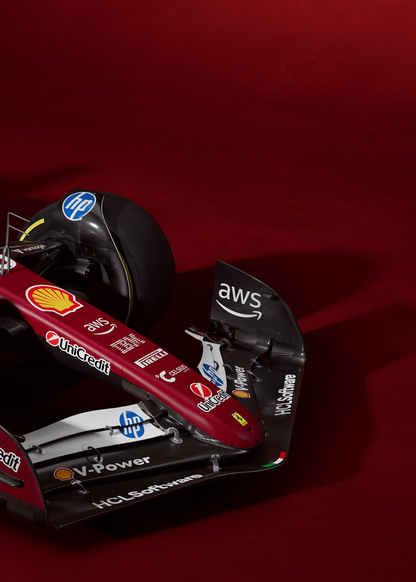 3-teilig | Ferrari F1-Rennwagen-Poster | Dreiteilige Wandkunst | Charles Leclerc-Poster | Lewis Hamilton-Poster | Von der Formel 1 inspiriertes Dekor | Motorsport