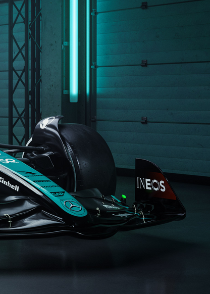 Mercedes Formel 1 Rennwagen-Poster | 3-teiliges Wandbild | Lewis Hamilton | Dreiteiliges Panel | Motorsport-Dekor | Home-Office-Dekor