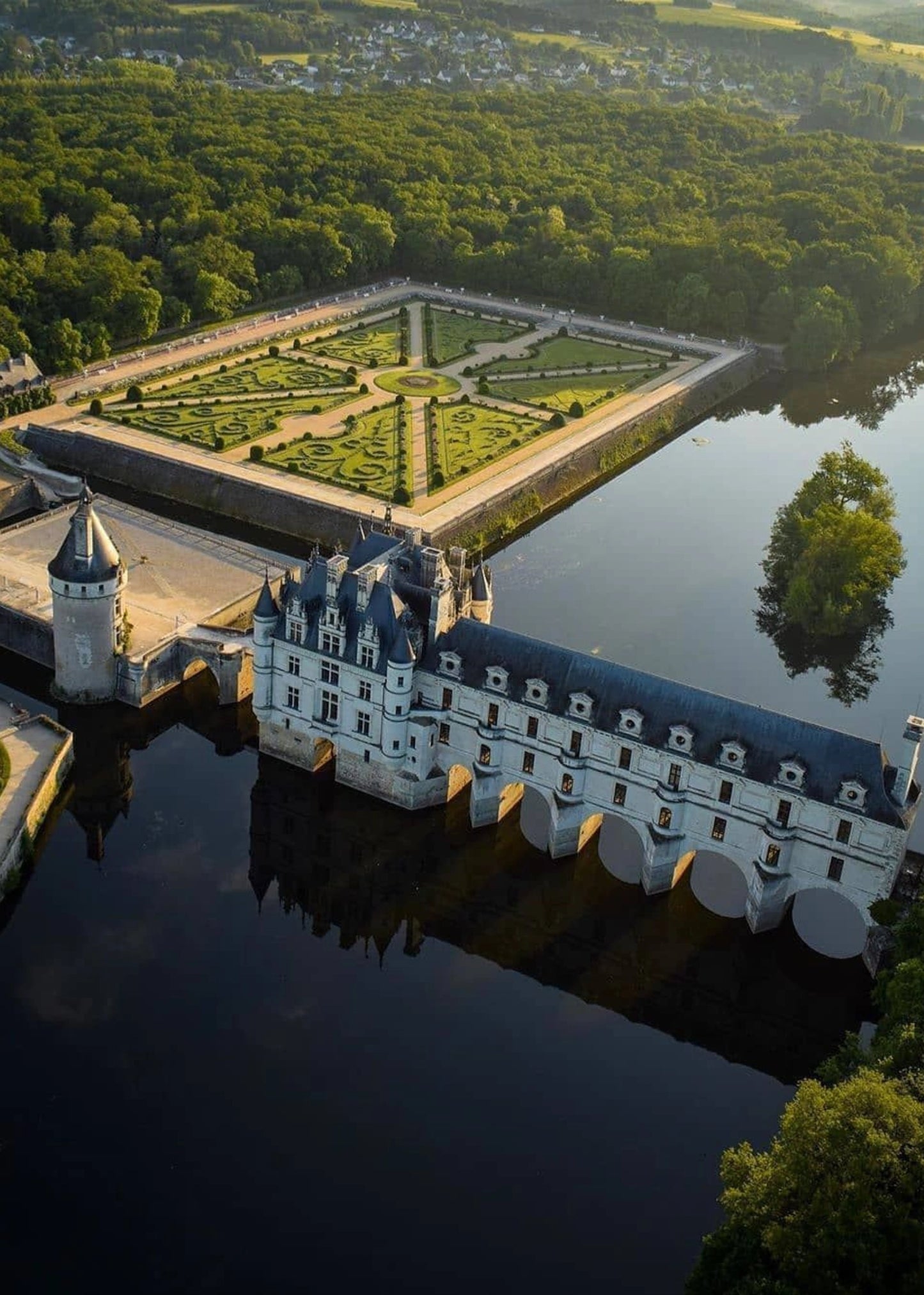 Majestic European Castles | France | Chenonceaux | 1514 | Château de Chenonceau