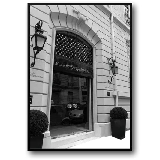 Yves-Saint-Laurent-Museum | Pariser Silhouette