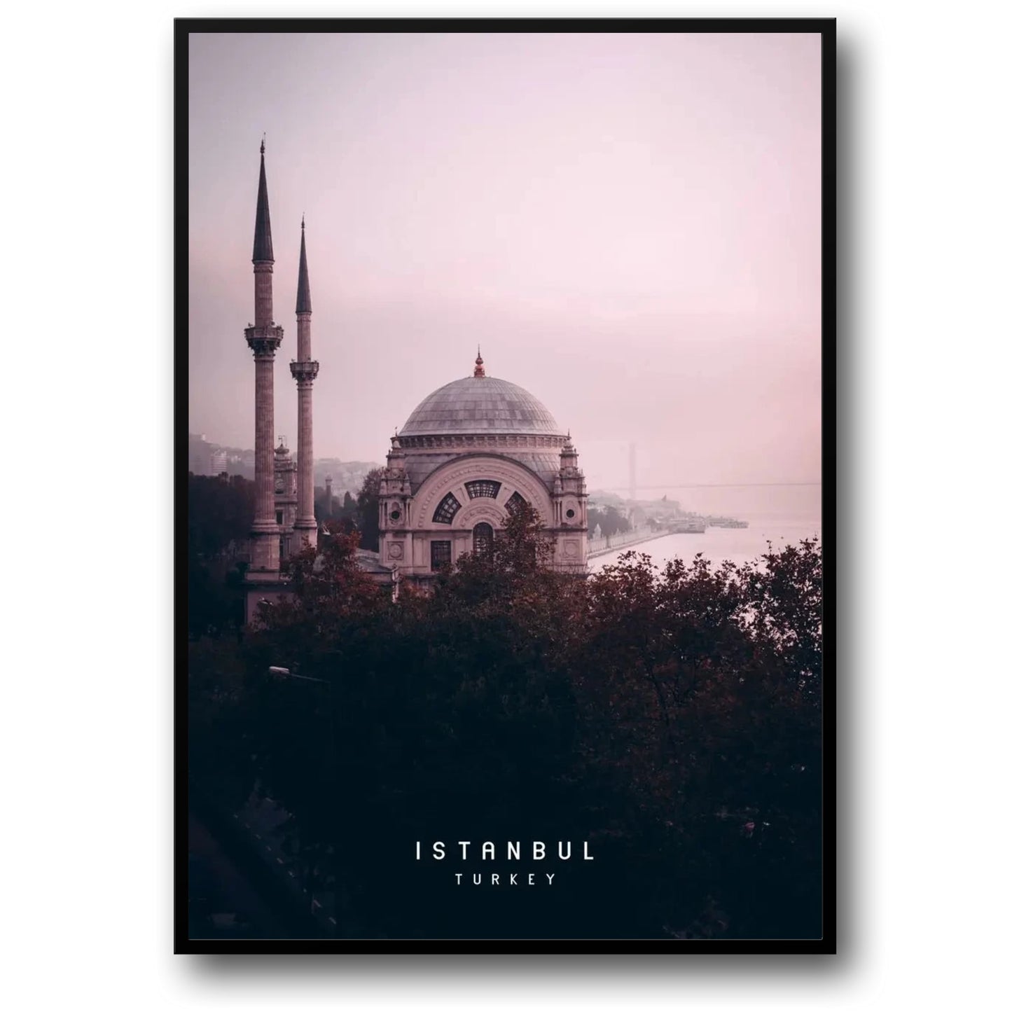 Dolmabahçe-Moschee-Poster | Istanbul | Malerischer Blick auf den Bosporus | Ruhige Landschaft von Konstantinopel | Friedlicher Morgen-Kunstdruck