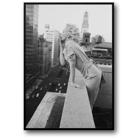 Marilyn Monroe raucht | Vintage-Kunst