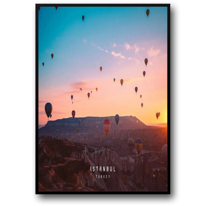 Heißluftballon-Poster | Kappadokien | Strahlender Sonnenaufgang | Istanbul | Malerische Kunst in der Türkei | Die Essenz der Türkei einfangen | Farbenfroher Flug | Reiseinspiriertes Dekor