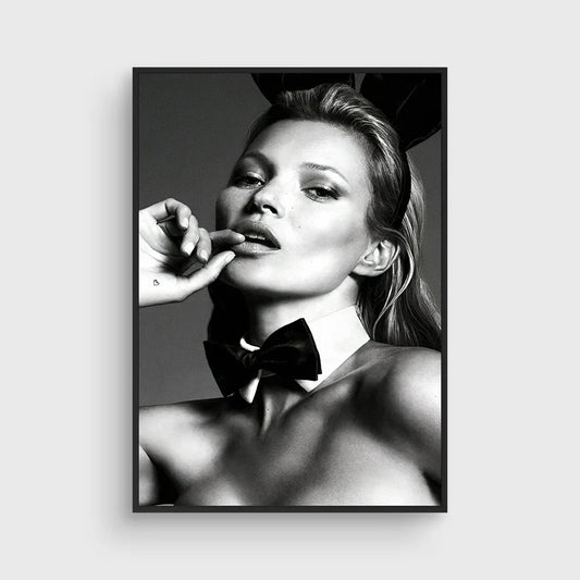 Elegance in Monochrome | Kate Moss | Supermodel