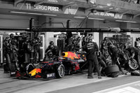 Red Bull Pitstop Poster | Sergio Perez 2021 | Hochgeschwindigkeits-Teamdynamik in der Boxengasse