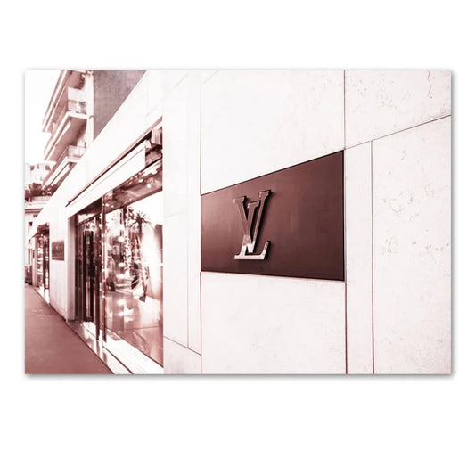 Designer Store | Luxury Shopping | High Class Fashion | Storefront | Louis Vuitton