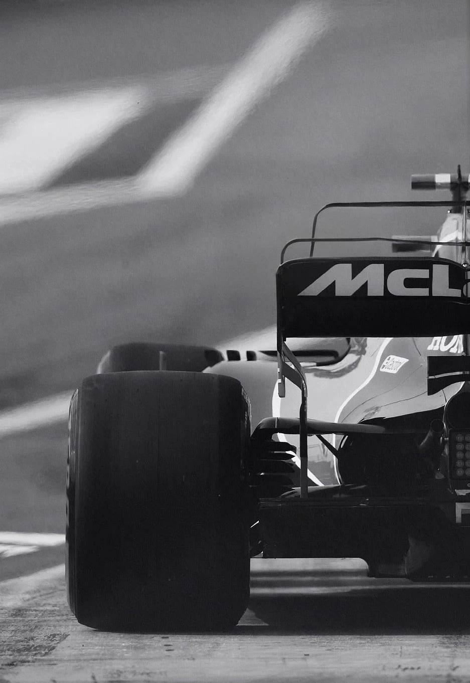 Schwarz-weißes Vintage-F1-Rennplakat von Monaco | Leinwandgemälde | Wandkunst | Wohndekor | Sportwagenfoto | Retro-Rennwagen-Kunstwerk | Klassisches Motorsportbild