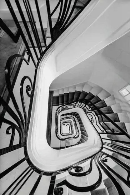 Pariser Shopping-Ikone | Silhouette einer Herrenhaustreppe